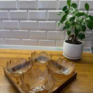 Set me 4 kupa elegante  qelqi .